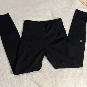 Black lululemon leggings